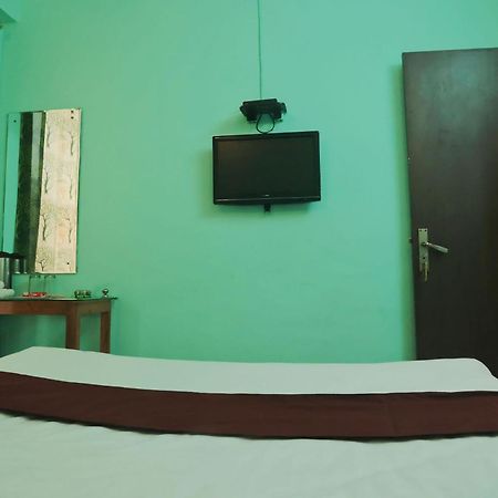 Hotel Shaurya Haridwār Exteriör bild