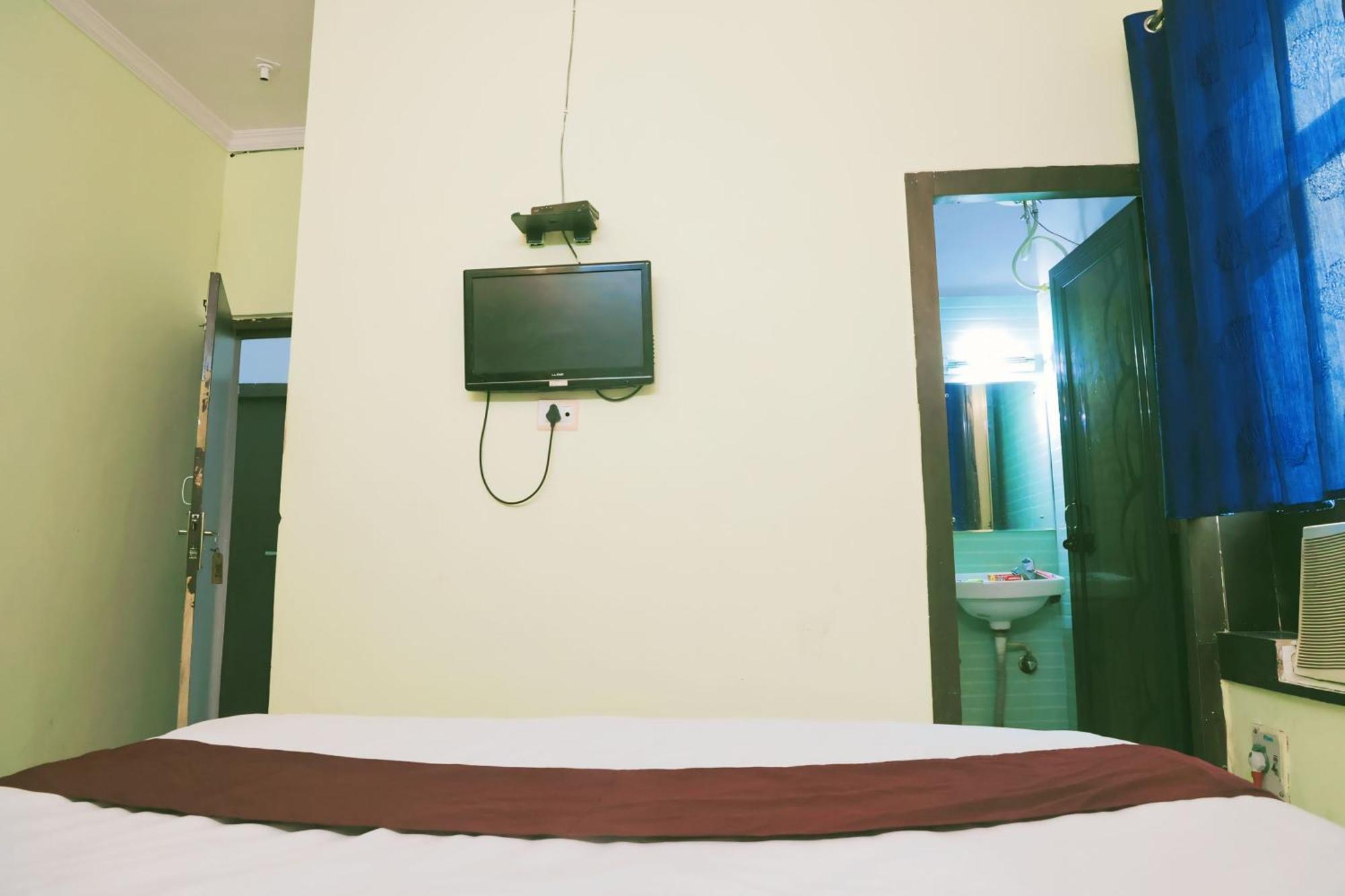 Hotel Shaurya Haridwār Exteriör bild